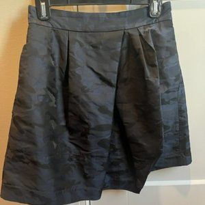 Banana Republic Petite 4 Blue Camouflage Skirt with pockets